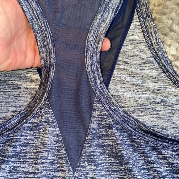 Athleta work out top - Picture 7 of 7
